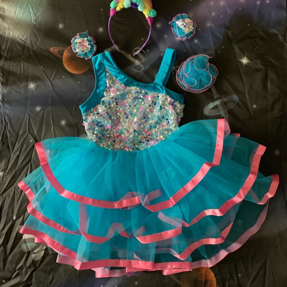 Dance costume